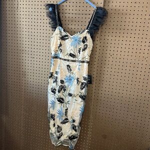 New lulus formal dress